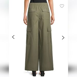 Parachute cargo pants